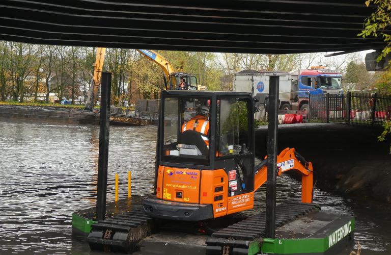 Specialist access dredging